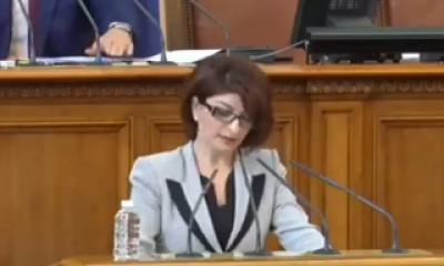 Десислава Атанасова: Не очаквах този дебат да покаже лекьосаните парапети на властта.