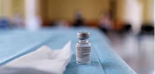 Отлагат втората фаза на ваксинацията в Сливен, Ямбол и Бургас