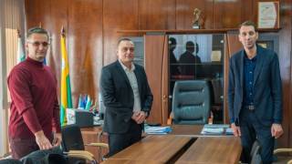 Кметът на община Ямбол Валентин Ревански проведе  работна среща с