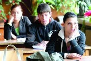 Резултатите от националните външни оценявания (НВО) по български език и литература и по математика след VII клас са