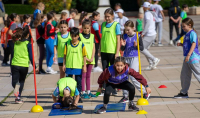Десетки се включиха в „Детска атлетика“ пред Община Ямбол
