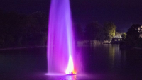 Три светещи фонтана вече украсяват и аерират водата в бетонираното корито на река Тунджа в Ямбол