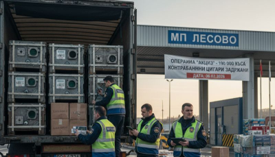 Близо 200 000 къса цигари в товарен автомобил откриха на МП Лесово