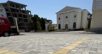 Община Ямбол продължава с ремонта на тротоари в града