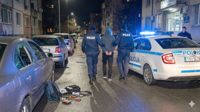Задържаха на местопрестъплението непълнолетен за множество кражби