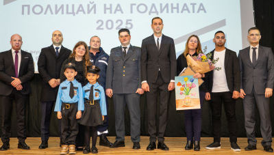 ВИДЕО/ Трима служители на ОД на МВР бяха отличени на церемонията „Полицай на годината“ в Ямбол