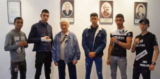 Три медала за боксьорите на „Априлец“ от
