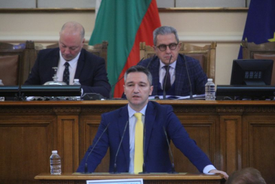 Кристиан Вигенин: Споразумението за предоставяне на военна помощ на Украйна е противоконституционно