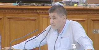 Министър Кирил Петков отговаря на въпрос на