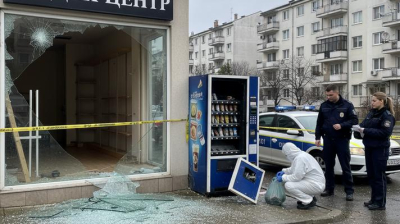 В РУ-Ямбол разследват кражба от търговски обект.