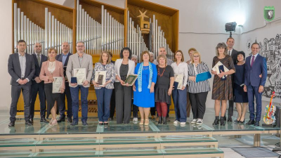 С признателност към лекарите и професионалистите по здравни грижи