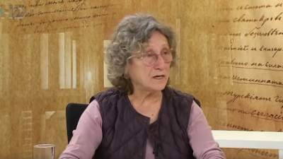 Две неща от Нешка Робева косвено и пряко свързани с Ямбол