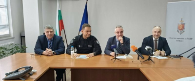 ОКРЪЖНА ПРОКУРАТУРА-ЯМБОЛ РЪКОВОДИ РАЗСЛЕДВАНЕ ПО УСТАНОВЯВАНЕ НА БЛИЗО 700 КГ МАРИХУАНА,