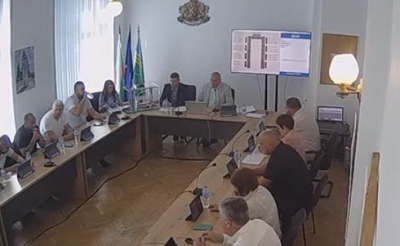 Съветниците в Тунджа одобриха всички точки от дневния ред на днешното си заседание.