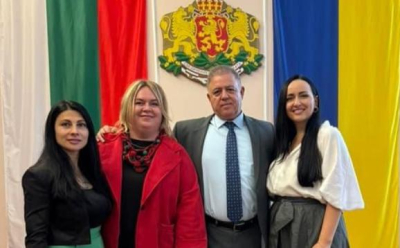 Твърди се, че Кукоревският ястреб канел украинки от посолството на... баня