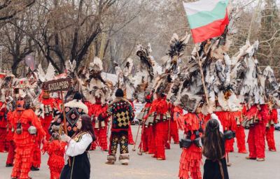 Наградите /и наградените с тях/ на 26-ото издание на „Кукерландия&quot; - Ямбол