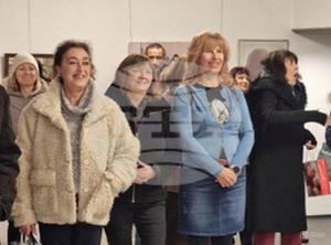 Творби на местни автори в галерия "Кирил Кръстев"