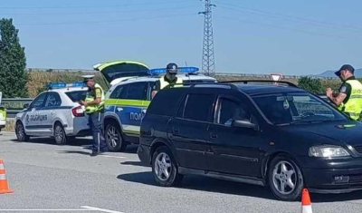 23 нарушения за два часа: полицията провери 56 автомобила на АМ „Тракия" край Ямбол
