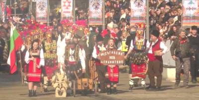 Награда &quot;Сребърна маска&quot; на &quot;Сурва&quot; в Перник