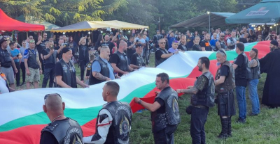 видео Бакаджик събира над 5000 мотористи от 6 държави за най-мащабния си събор