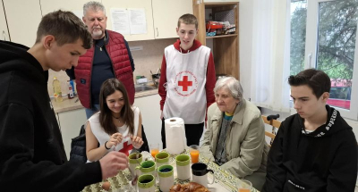 Доброволци от БМЧК – Ямбол посетиха Интеграционен център за мигранти на БЧК