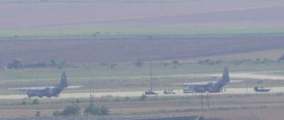 Два транспортни самолета на ВВС на САЩ вчера около 16 ч. са били