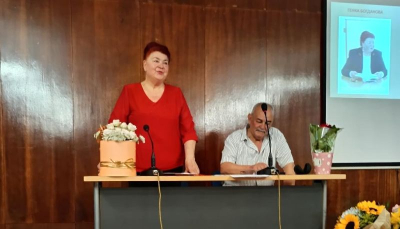 Светлина в ЮБИЛЕЙНА ТВОРЧЕСКА ВЕЧЕР В ЯМБОЛ