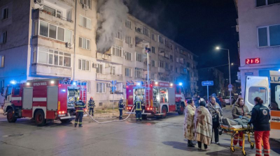 40-годишна жена е откарана в болница, след пожар снощи в Ямбол