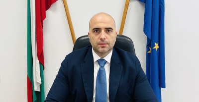 ПОЗДРАВИТЕЛЕН АДРЕС