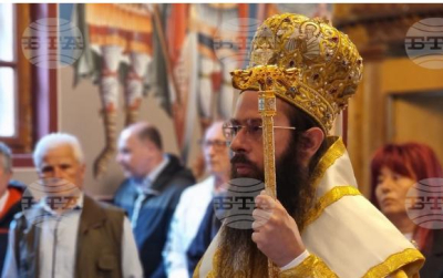 Сливенският митрополит Арсений: Онези, които са против вероучението, искат децата ни да бъдат консуматори, а не личности